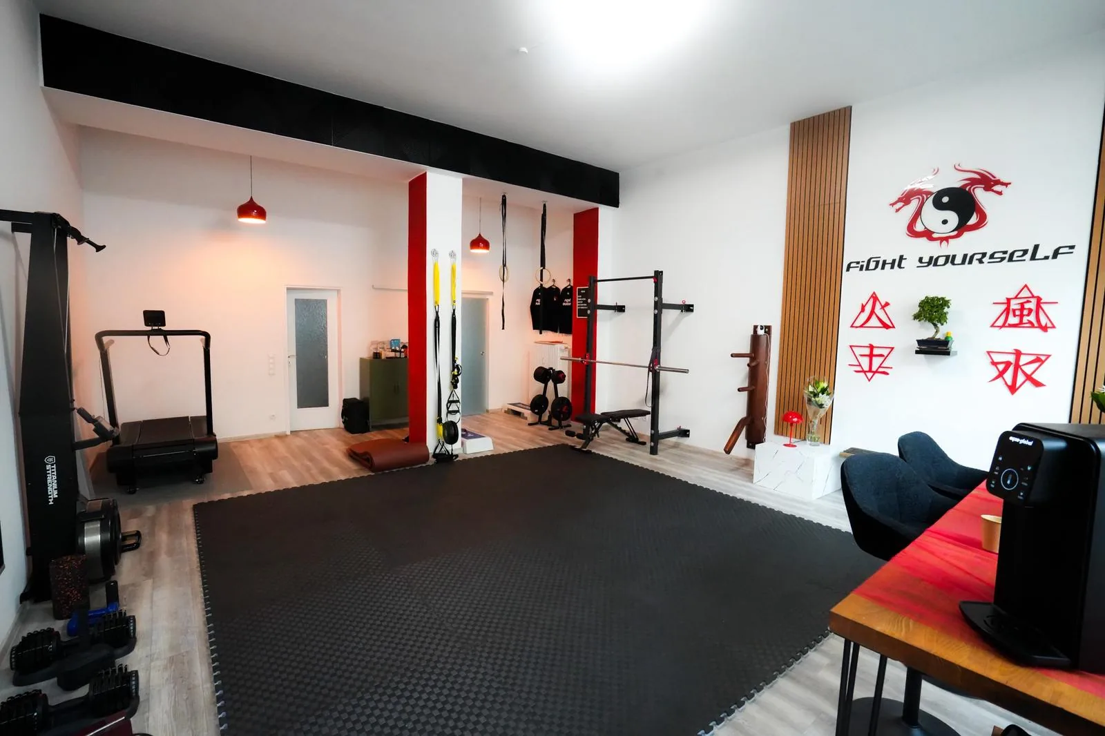 Training floor at the Fight Yourself studio in Munich Lehel